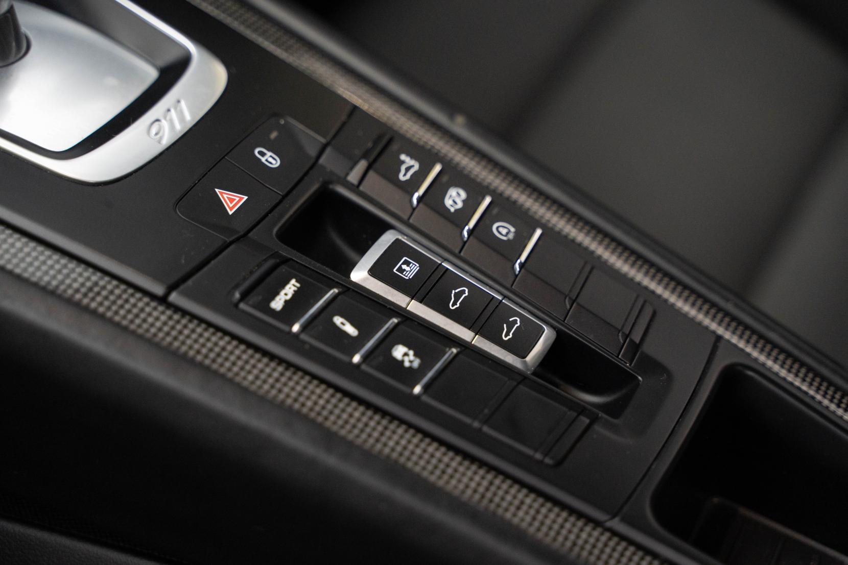 Porsche 911 3.0T 991 Carrera Coupe 2dr Petrol PDK Euro 6 (s/s) (370 ps)