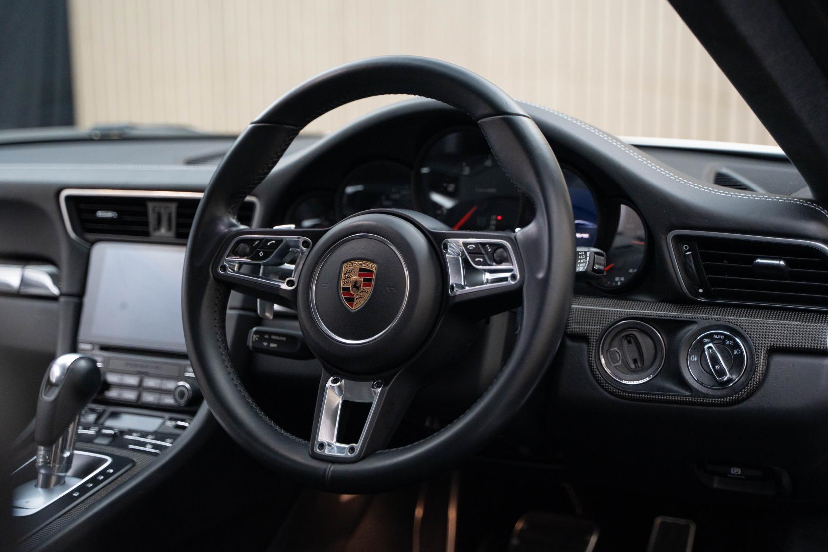 Porsche 911 3.0T 991 Carrera Coupe 2dr Petrol PDK Euro 6 (s/s) (370 ps)