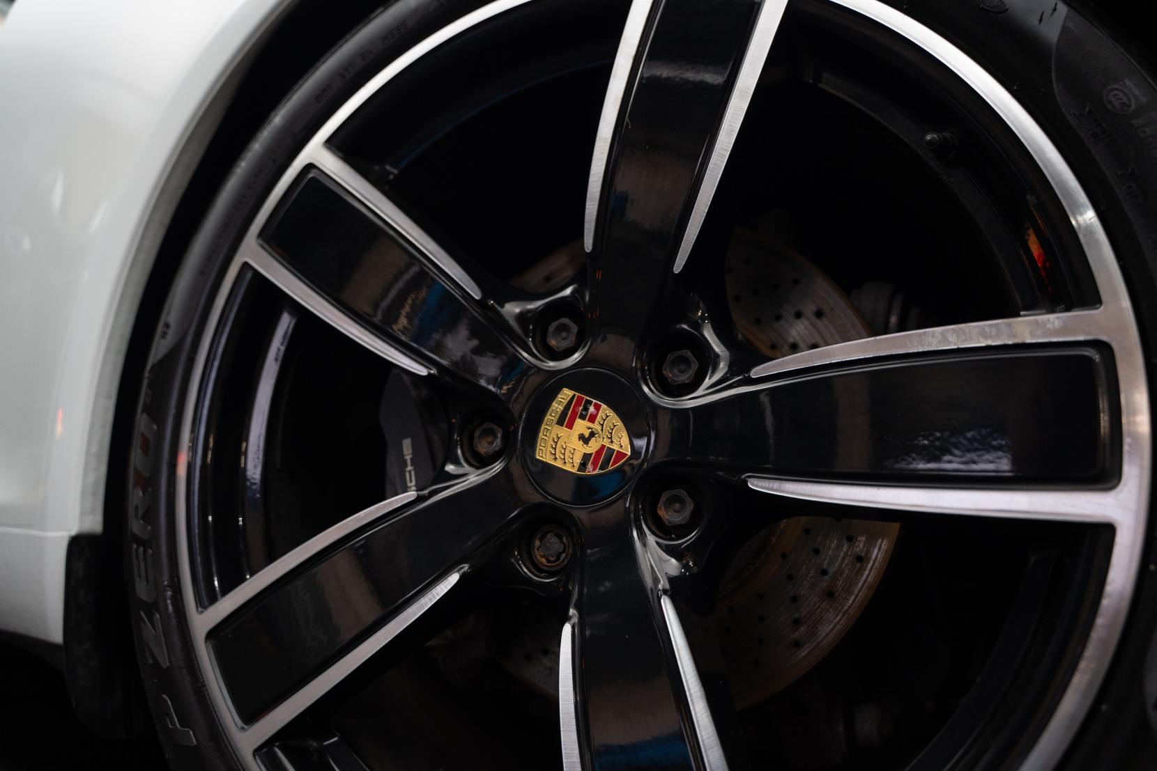 Porsche 911 3.0T 991 Carrera Coupe 2dr Petrol PDK Euro 6 (s/s) (370 ps)