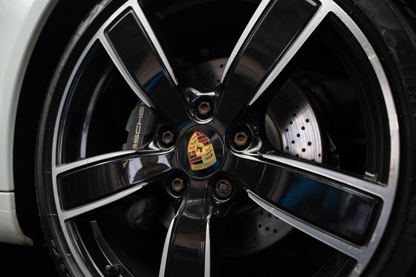 Porsche 911 3.0T 991 Carrera Coupe 2dr Petrol PDK Euro 6 (s/s) (370 ps)