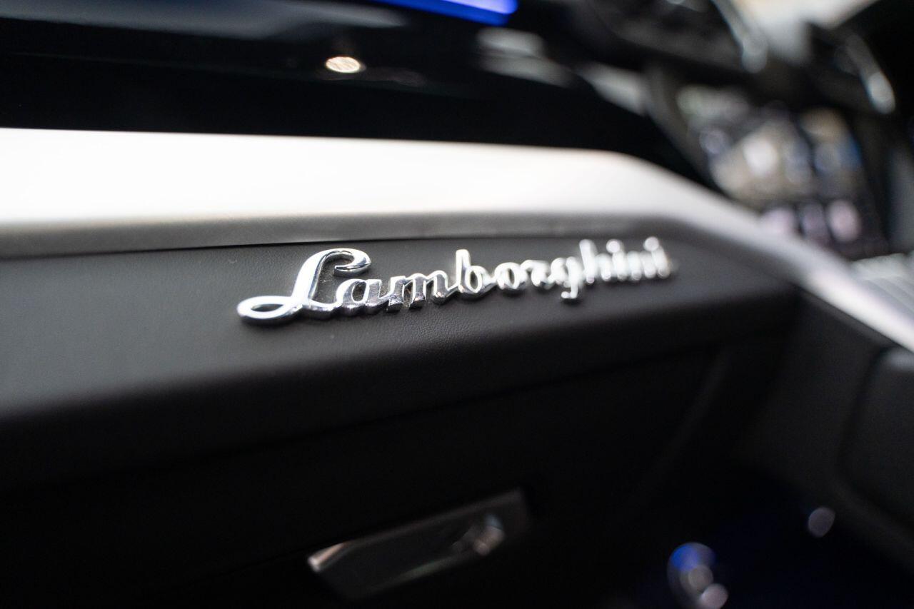 Lamborghini Urus 4.0 V8 BiTurbo SUV 5dr Petrol Auto 4WD Euro 6 (650 ps) LOW RATE FINANCE