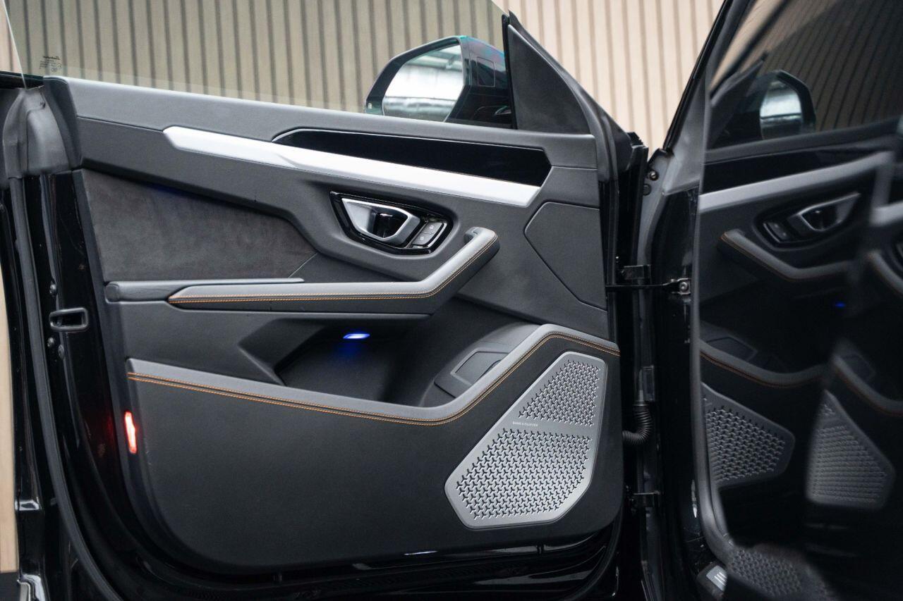 Lamborghini Urus 4.0 V8 BiTurbo SUV 5dr Petrol Auto 4WD Euro 6 (650 ps) LOW RATE FINANCE