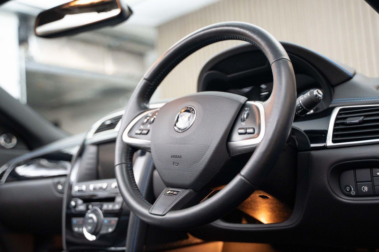 Jaguar XKR-S 5.0 V8 Convertible 2dr Petrol Auto Euro 5 (550 ps) LOW RATE FINANCE +12 MONTH WARRANTY