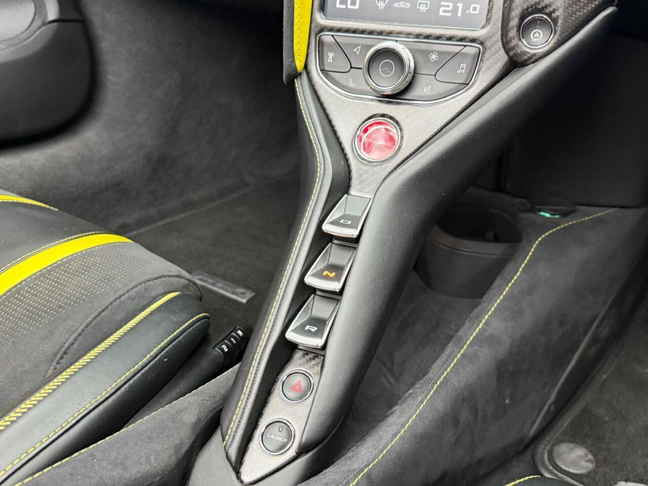 MCLAREN 720S 4.0T V8 Spider 2dr Petrol SSG Euro 6 (s/s) (720 ps) LOW RATE FINANCE +12 MONTH WARRANTY