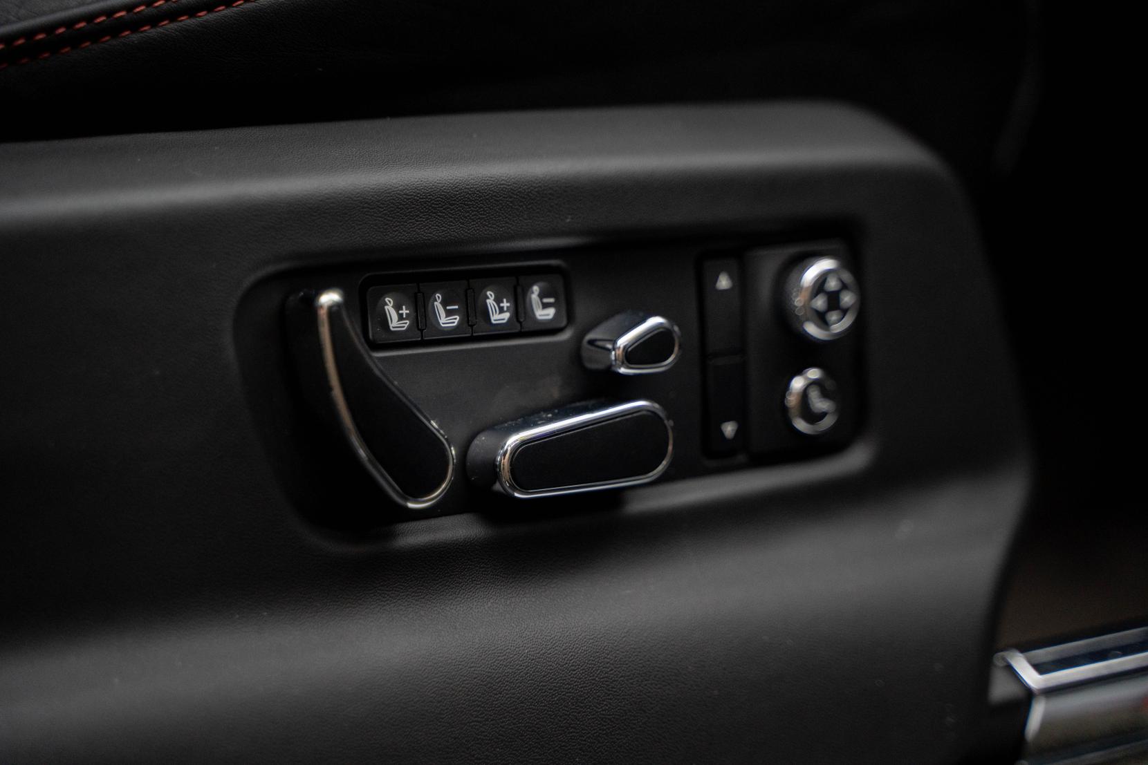 Bentley Bentayga 4.0 V8 SUV 5dr Petrol Auto 4WD Euro 6 (s/s) (550 ps)