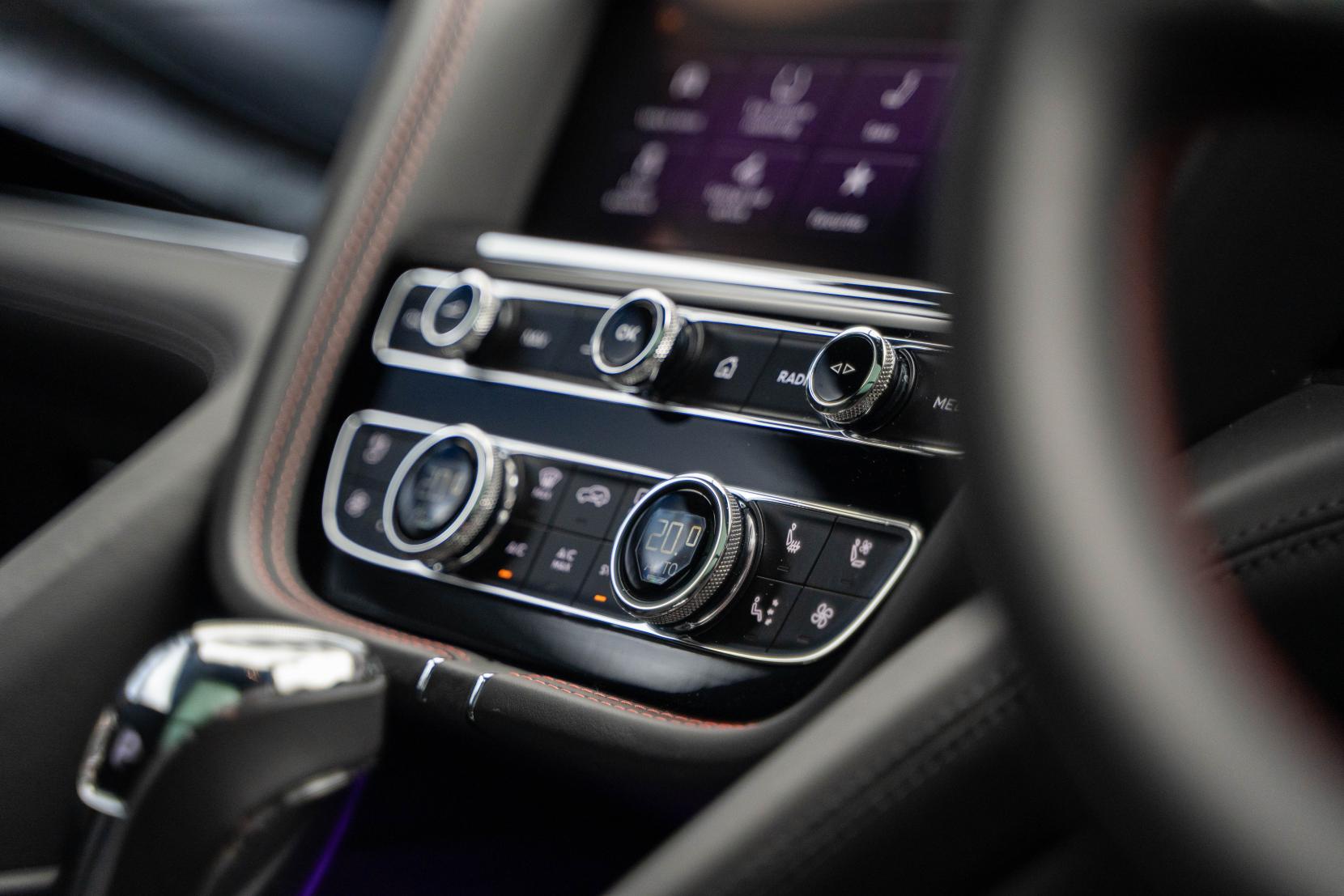 Bentley Bentayga 4.0 V8 SUV 5dr Petrol Auto 4WD Euro 6 (s/s) (550 ps)