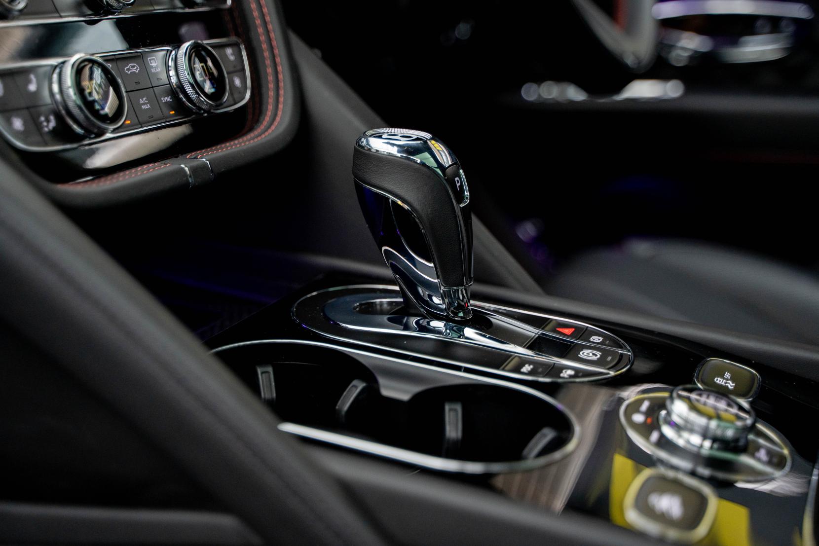 Bentley Bentayga 4.0 V8 SUV 5dr Petrol Auto 4WD Euro 6 (s/s) (550 ps)