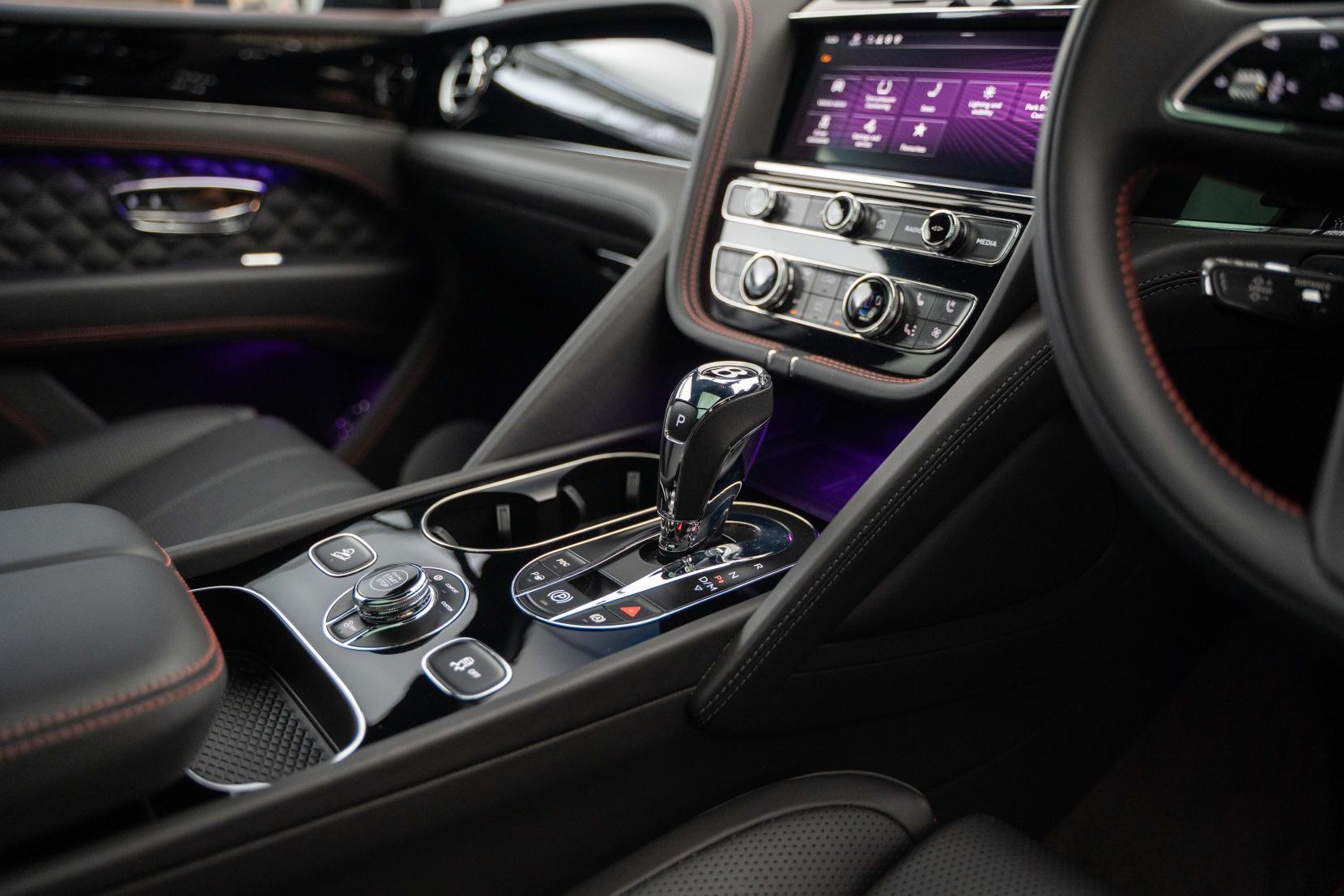 Bentley Bentayga 4.0 V8 SUV 5dr Petrol Auto 4WD Euro 6 (s/s) (550 ps)