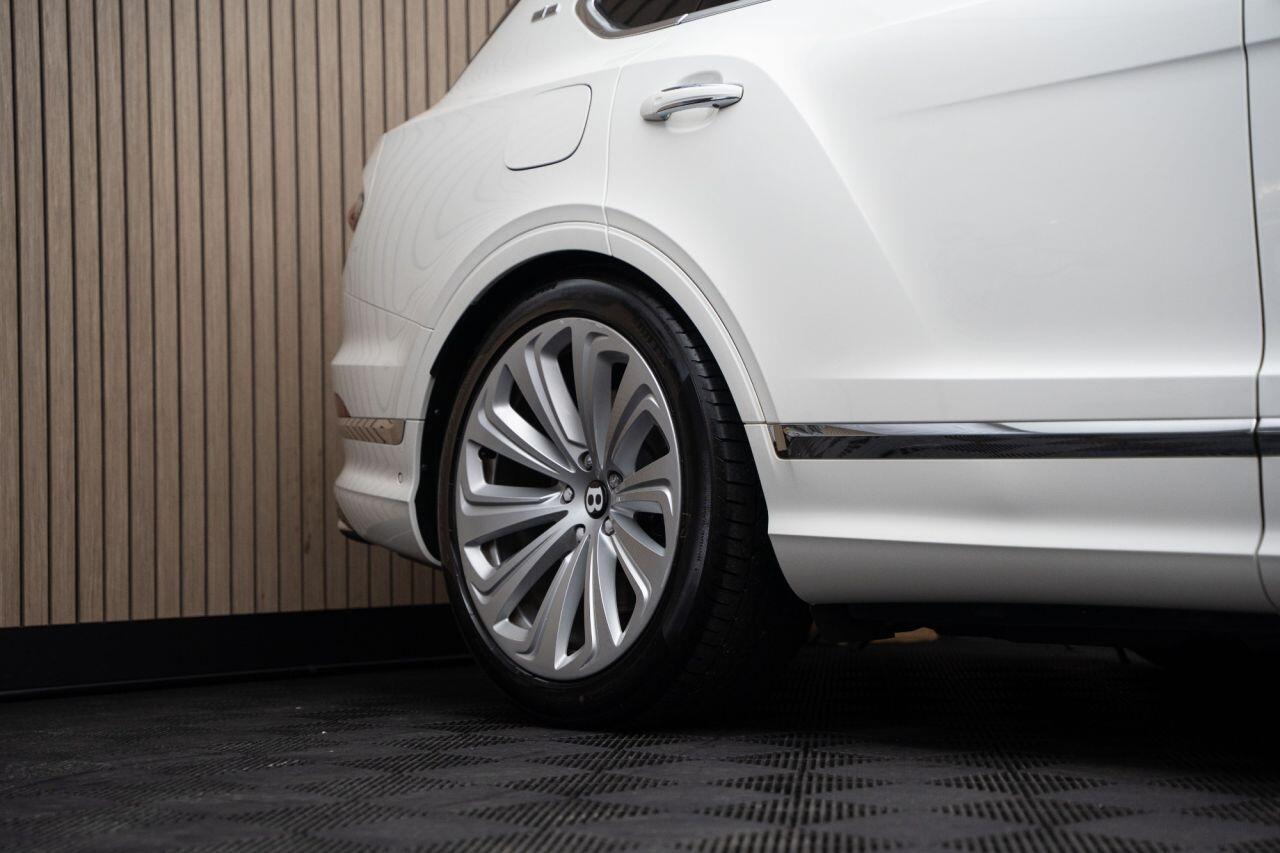 Bentley BENTAYGA 4.0 V8 SUV 5dr Petrol Auto 4WD Euro 6 (s/s) (550 ps) 12 MONTH WARRANTY + FINANCE