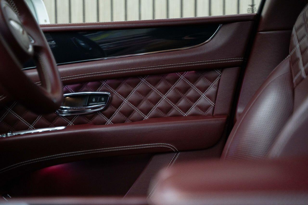 Bentley BENTAYGA 4.0 V8 SUV 5dr Petrol Auto 4WD Euro 6 (s/s) (550 ps) 12 MONTH WARRANTY + FINANCE