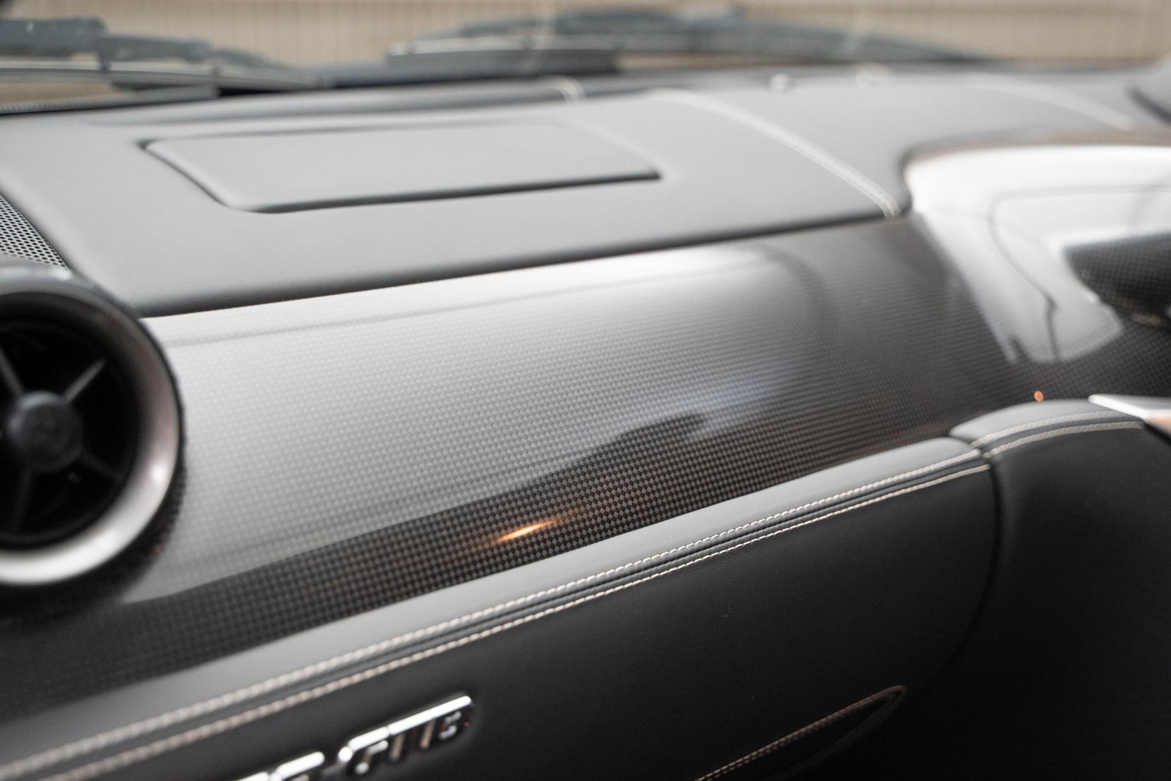 Ferrari 599 6.0 V12 GTB Fiorano Coupe 2dr Petrol F1 Euro 4 (612 bhp)