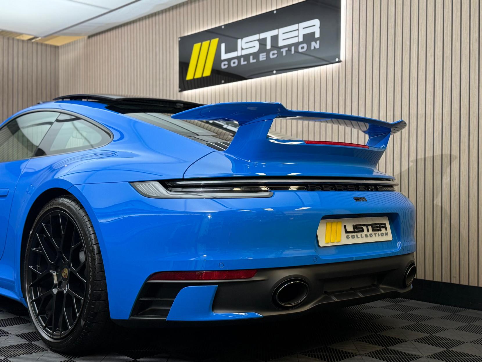 Porsche 911 3.0T 992 Carrera Coupe 2dr Petrol PDK Euro 6 (s/s) (385 ps)