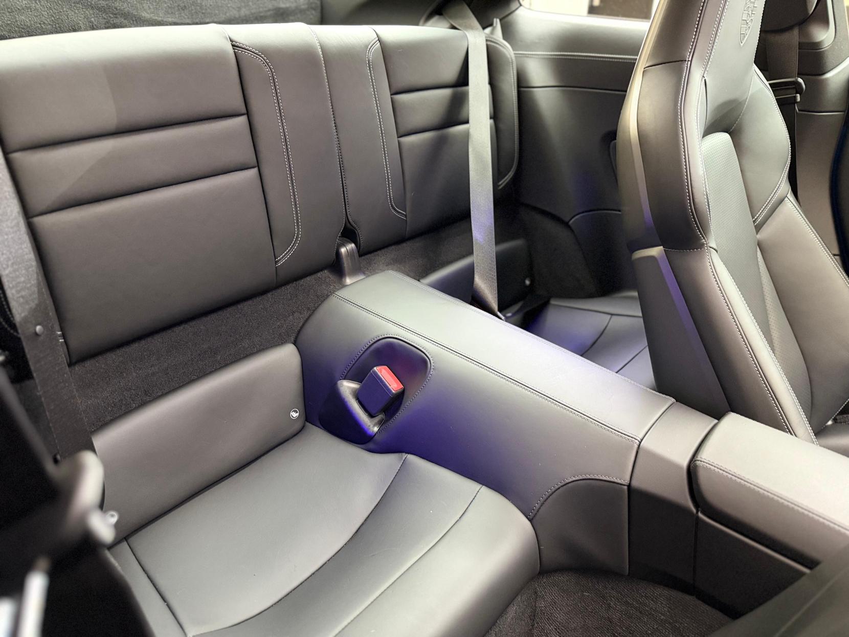 Porsche 911 3.0T 992 Carrera Coupe 2dr Petrol PDK Euro 6 (s/s) (385 ps)