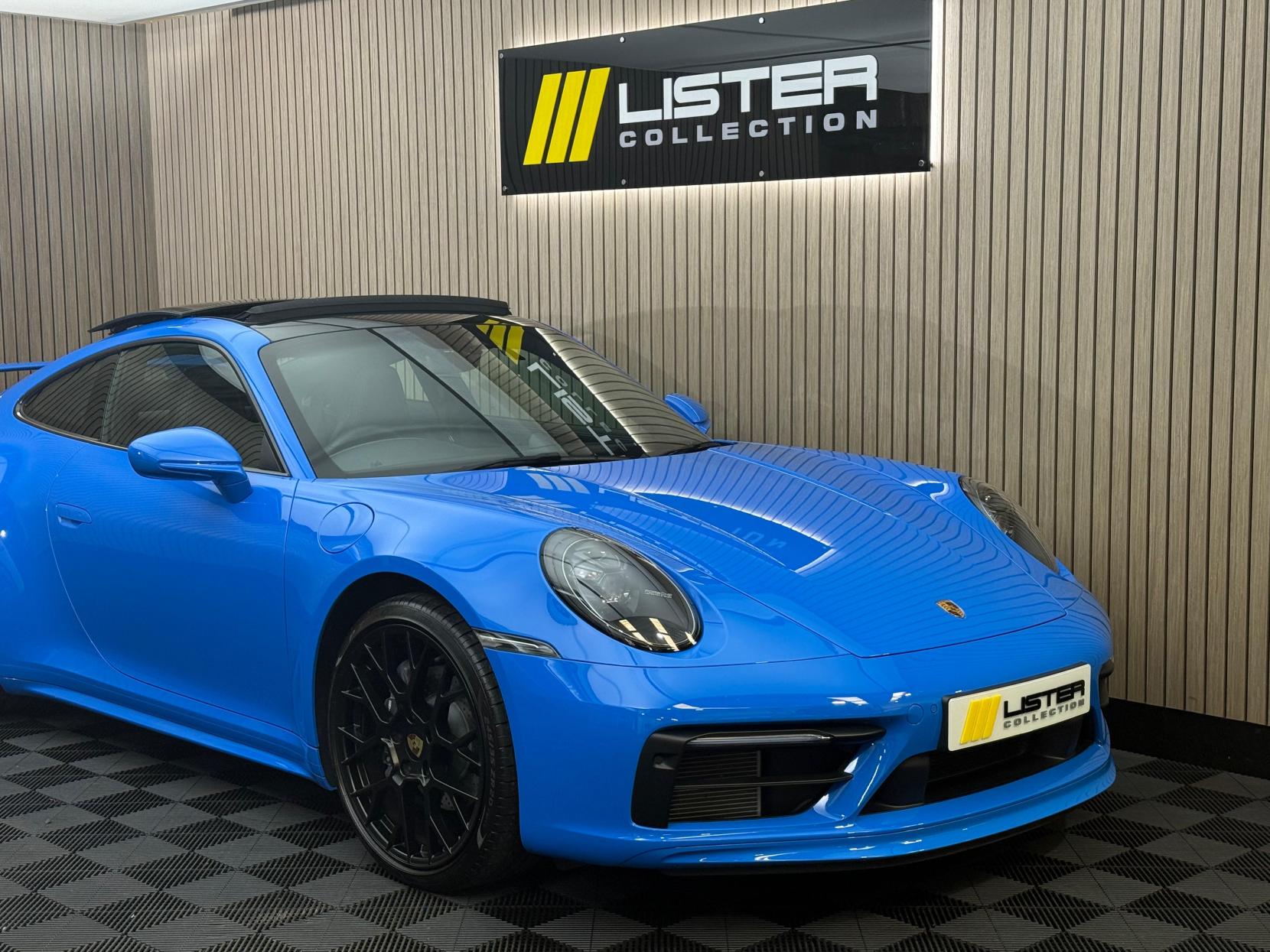 Porsche 911 3.0T 992 Carrera Coupe 2dr Petrol PDK Euro 6 (s/s) (385 ps)