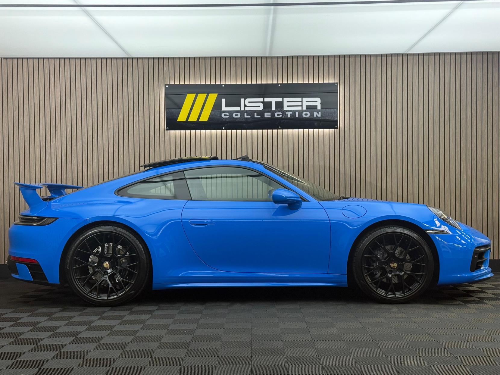 Porsche 911 3.0T 992 Carrera Coupe 2dr Petrol PDK Euro 6 (s/s) (385 ps)