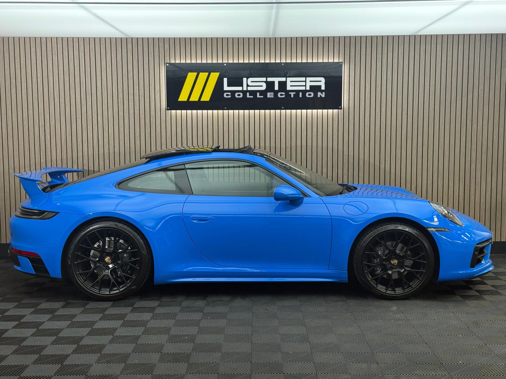 Porsche 911 3.0T 992 Carrera Coupe 2dr Petrol PDK Euro 6 (s/s) (385 ps)