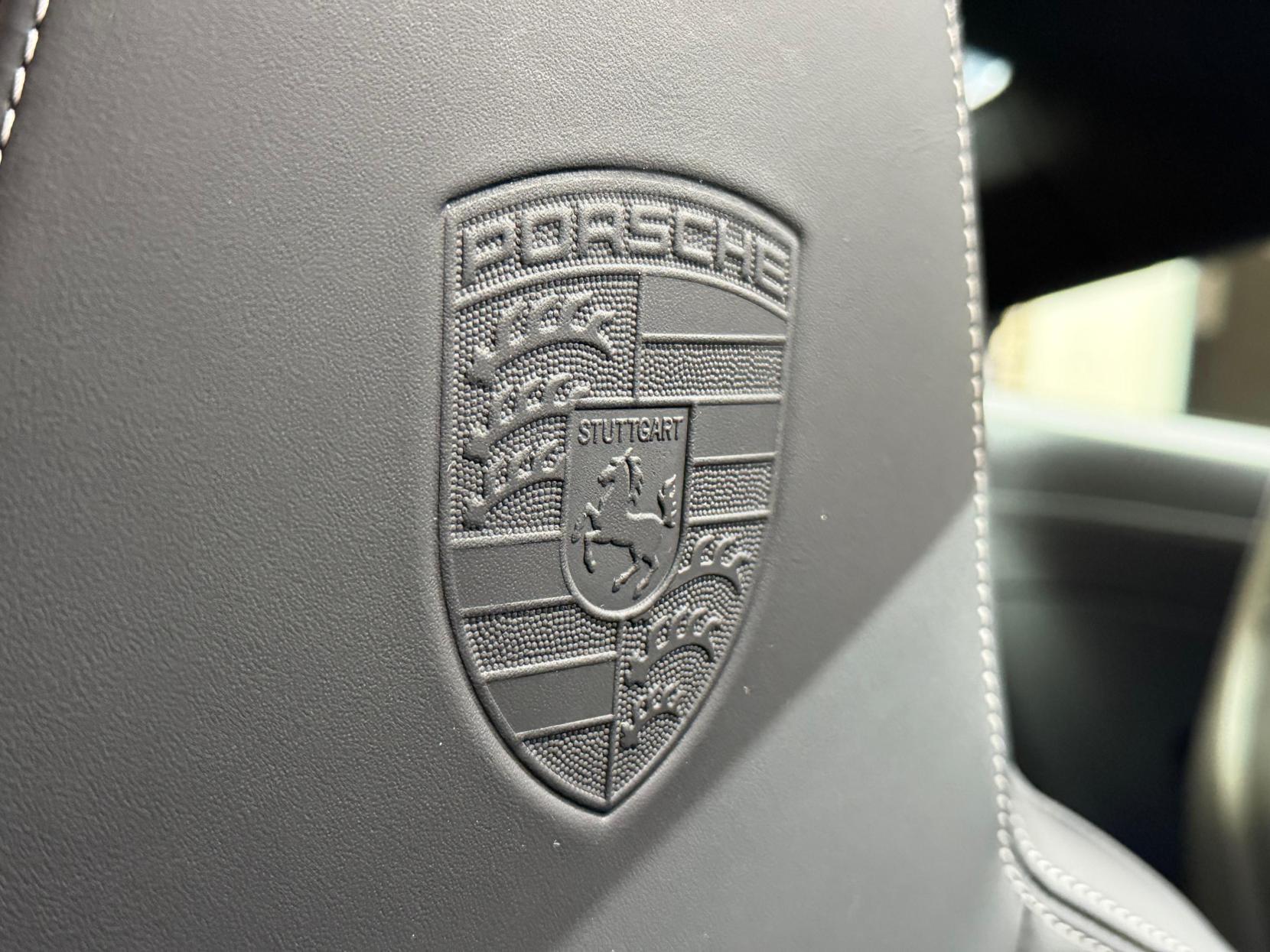 Porsche 911 3.0T 992 Carrera Coupe 2dr Petrol PDK Euro 6 (s/s) (385 ps)