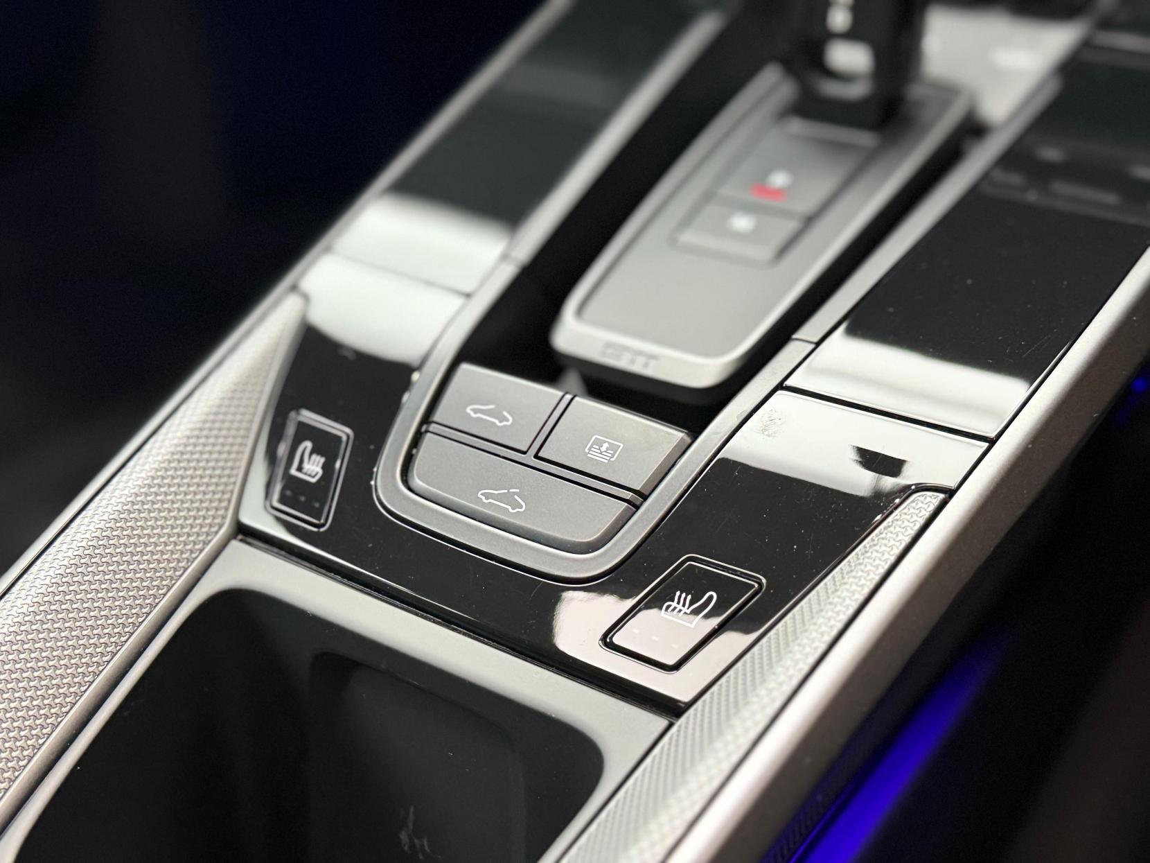 Porsche 911 3.0T 992 Carrera Coupe 2dr Petrol PDK Euro 6 (s/s) (385 ps)