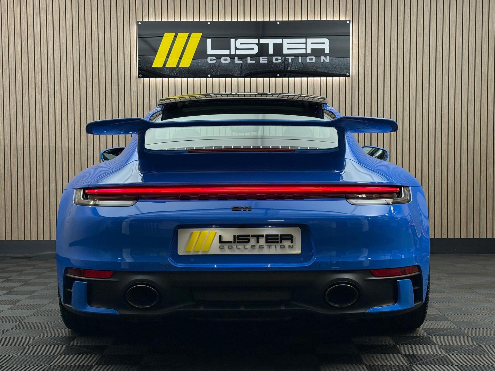 Porsche 911 3.0T 992 Carrera Coupe 2dr Petrol PDK Euro 6 (s/s) (385 ps)