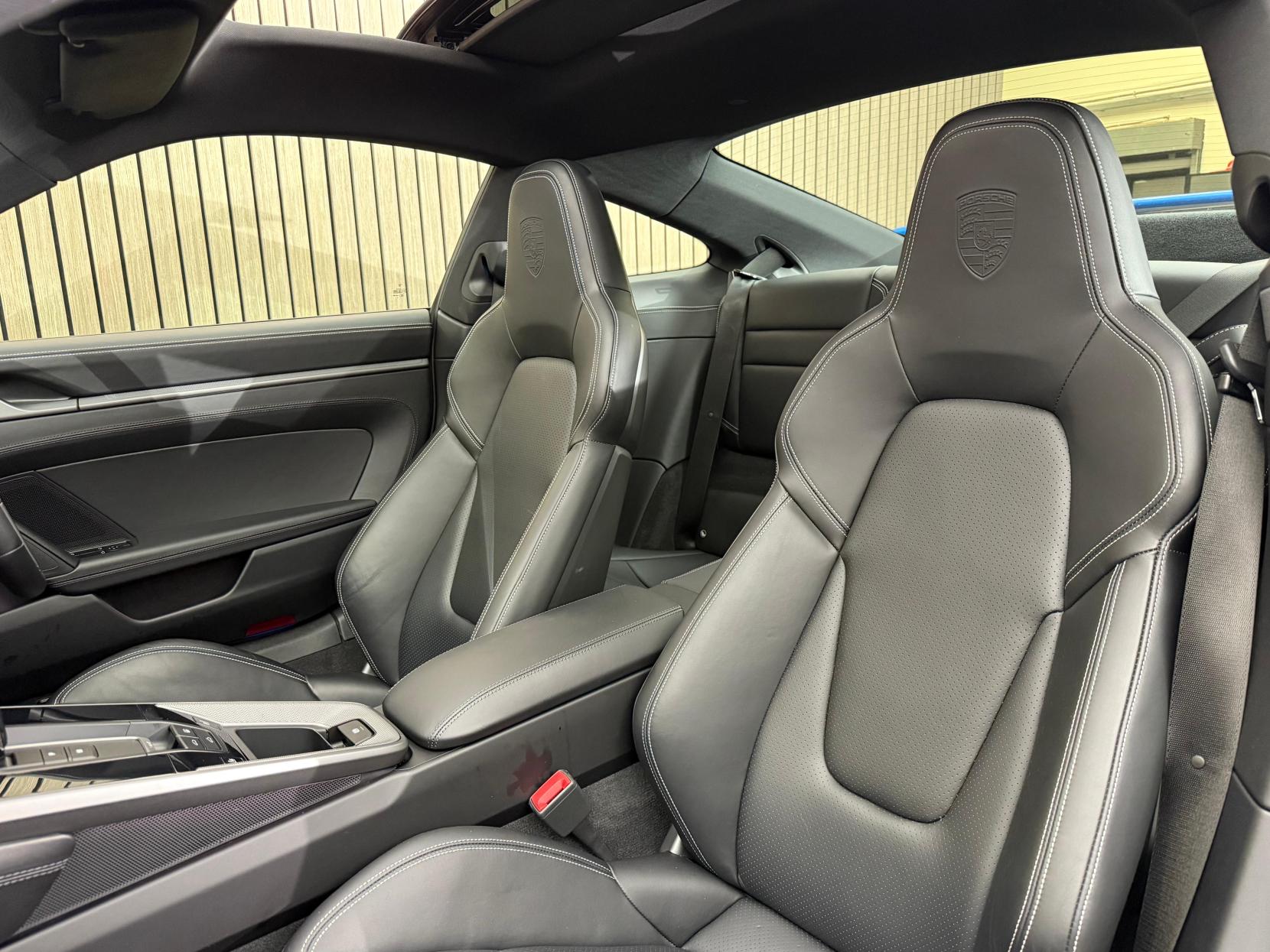 Porsche 911 3.0T 992 Carrera Coupe 2dr Petrol PDK Euro 6 (s/s) (385 ps)