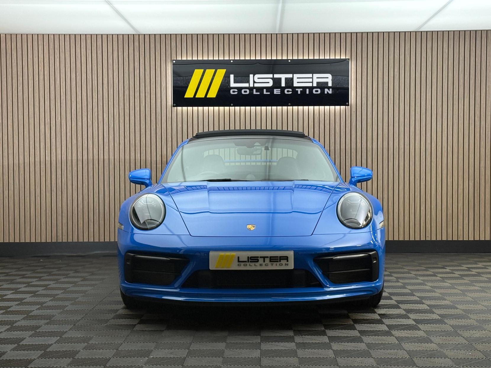 Porsche 911 3.0T 992 Carrera Coupe 2dr Petrol PDK Euro 6 (s/s) (385 ps)