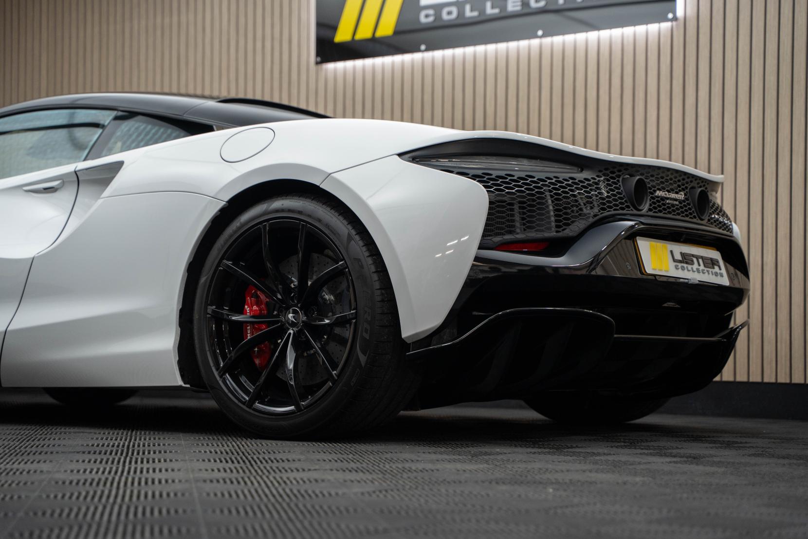 MCLAREN ARTURA 3.0T V6 7.4kWh Coupe 2dr Petrol Plug-in Hybrid SSG Euro 6 (s/s) (680 ps) LOW RATE FINANCE +12 MONTH WARRANTY