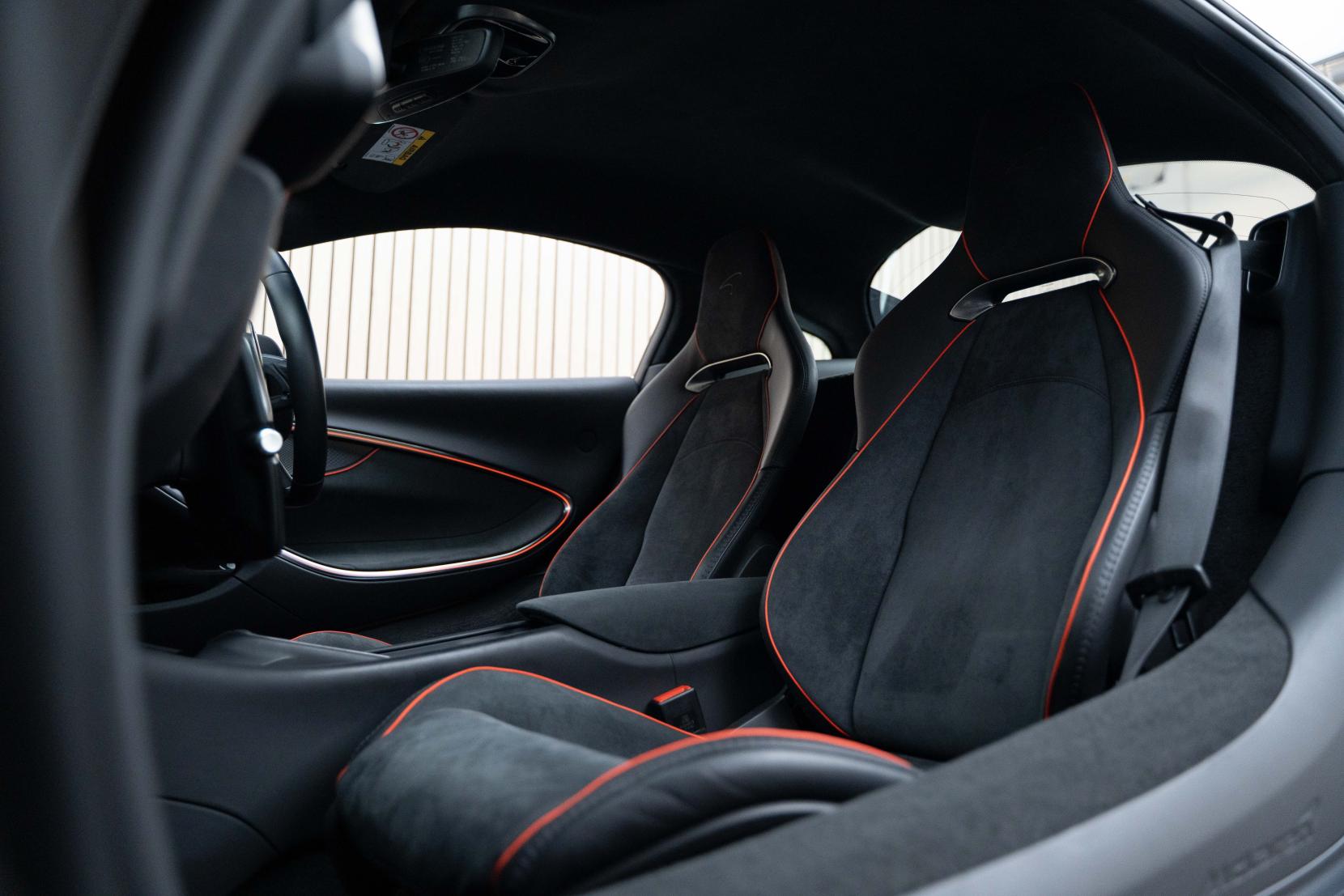 MCLAREN ARTURA 3.0T V6 7.4kWh Coupe 2dr Petrol Plug-in Hybrid SSG Euro 6 (s/s) (680 ps) LOW RATE FINANCE +12 MONTH WARRANTY