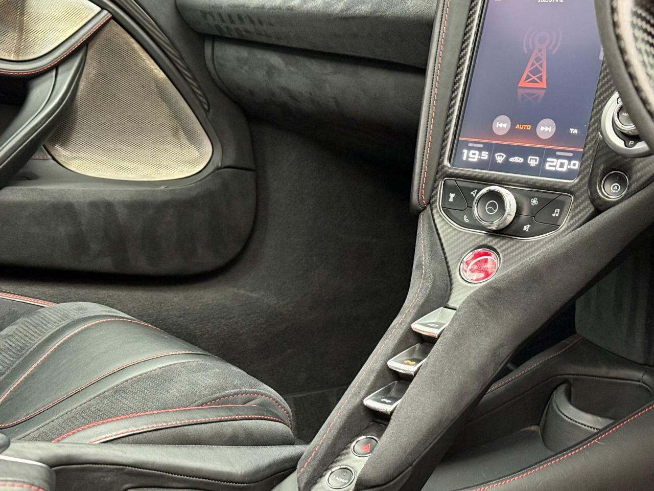 MCLAREN 720S 4.0T V8 Performance 2dr Petrol SSG Euro 6 LOW RATE FINANCE +12 MONTH WARRANTY