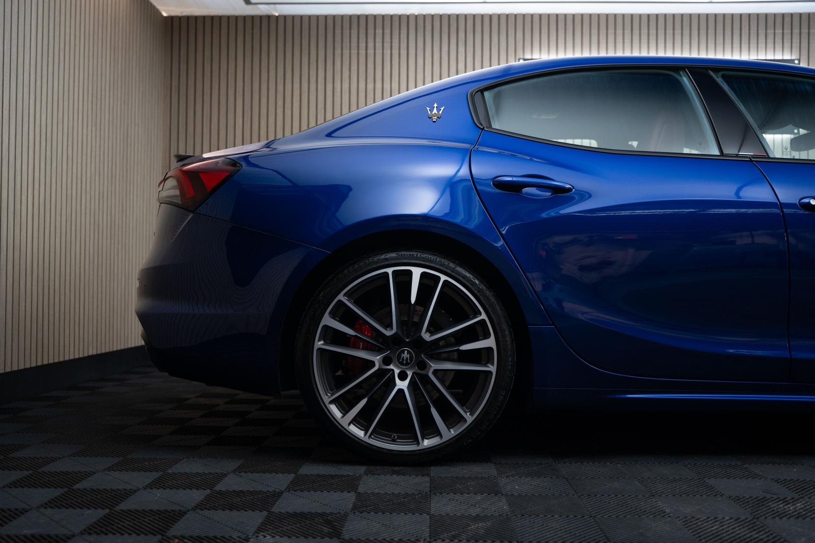 Maserati Ghibli 3.8 V8 Trofeo Saloon 4dr Petrol ZF Euro 6 (s/s) (580 ps)