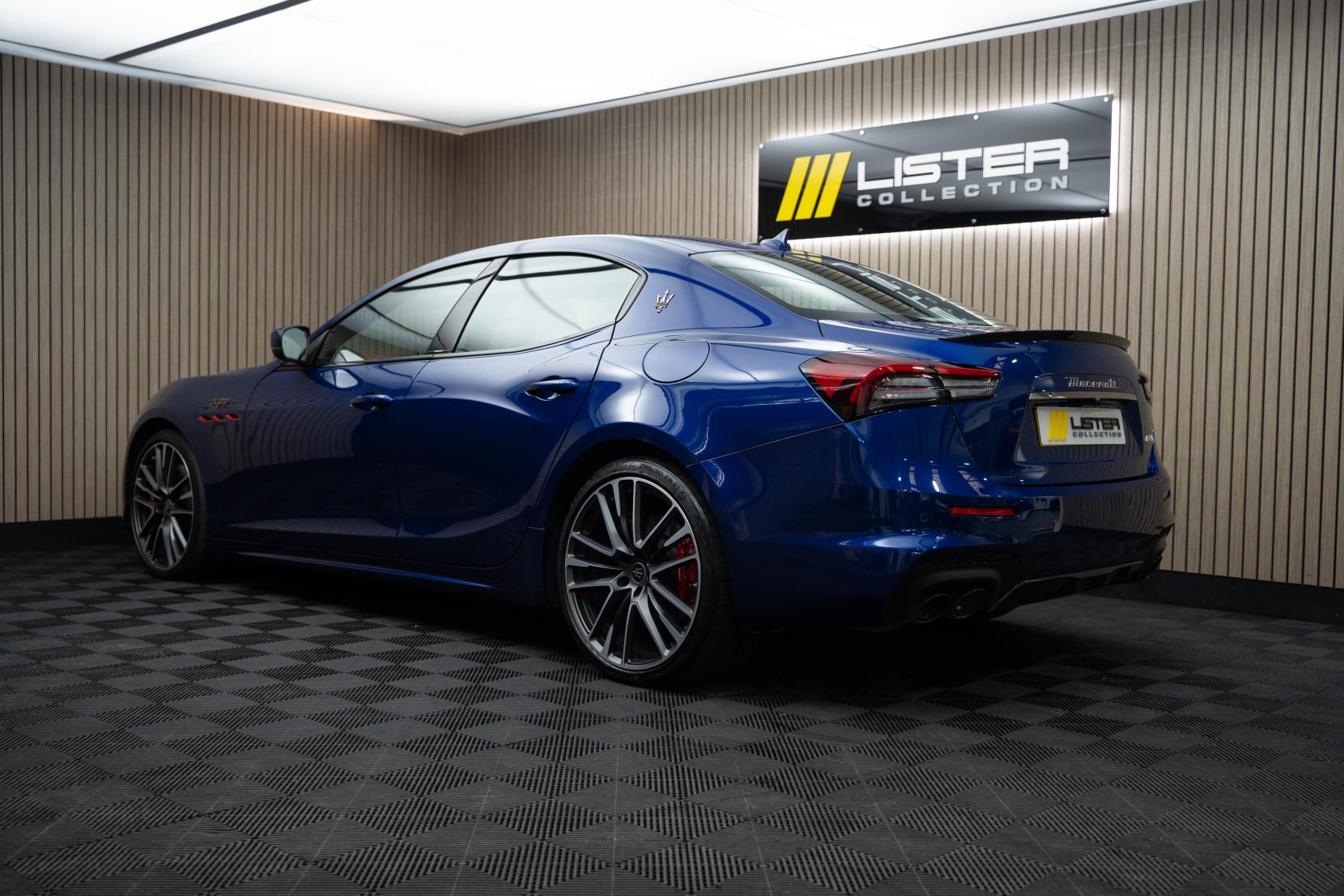 Maserati Ghibli 3.8 V8 Trofeo Saloon 4dr Petrol ZF Euro 6 (s/s) (580 ps)