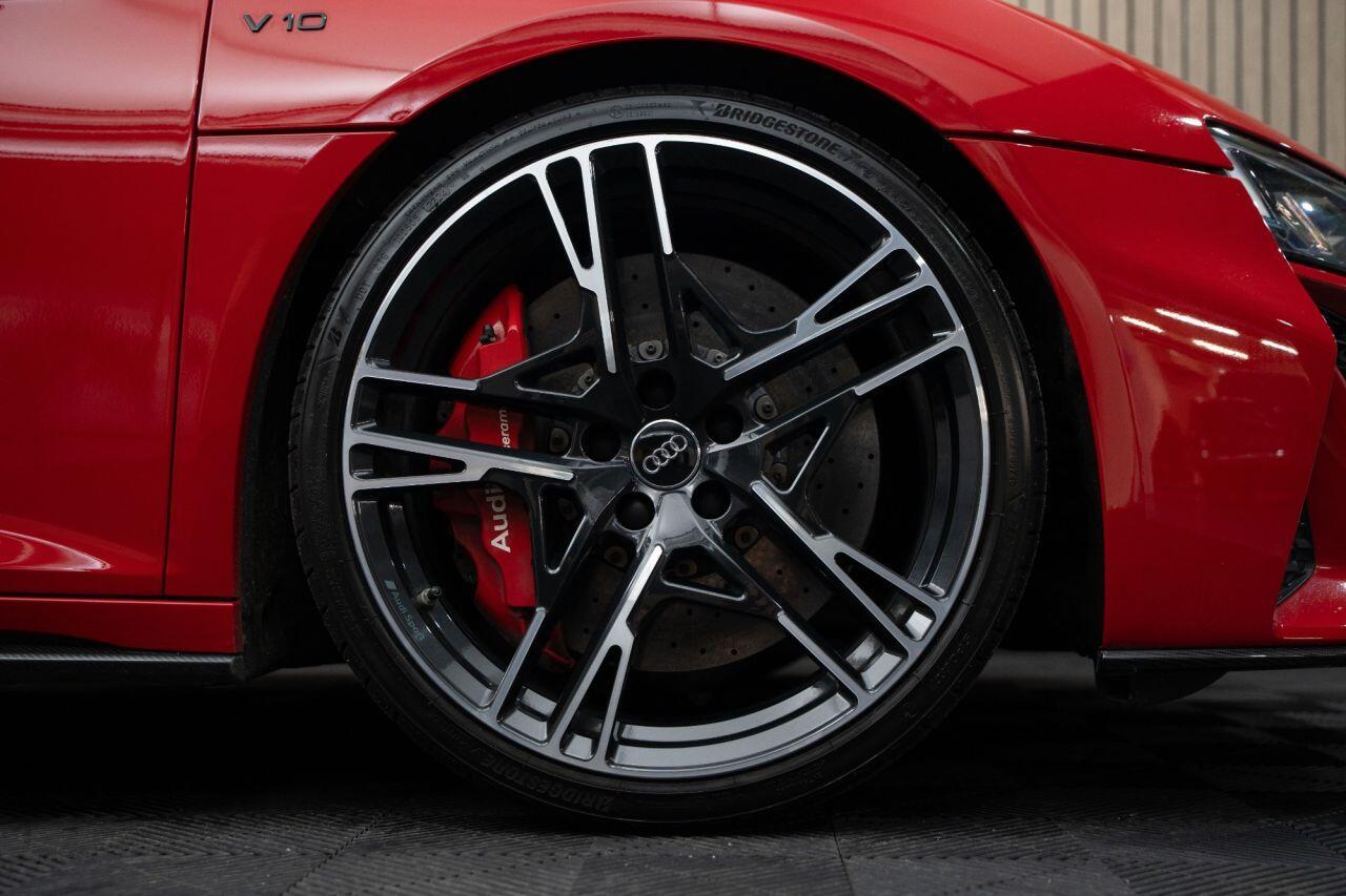 Audi R8 5.2 FSI V10 Performance Carbon Black Spyder 2dr Petrol S Tronic quattro Euro 6 (s/s) (620 ps) LOW RATE FINANCE +12 MONTH WARRANTY