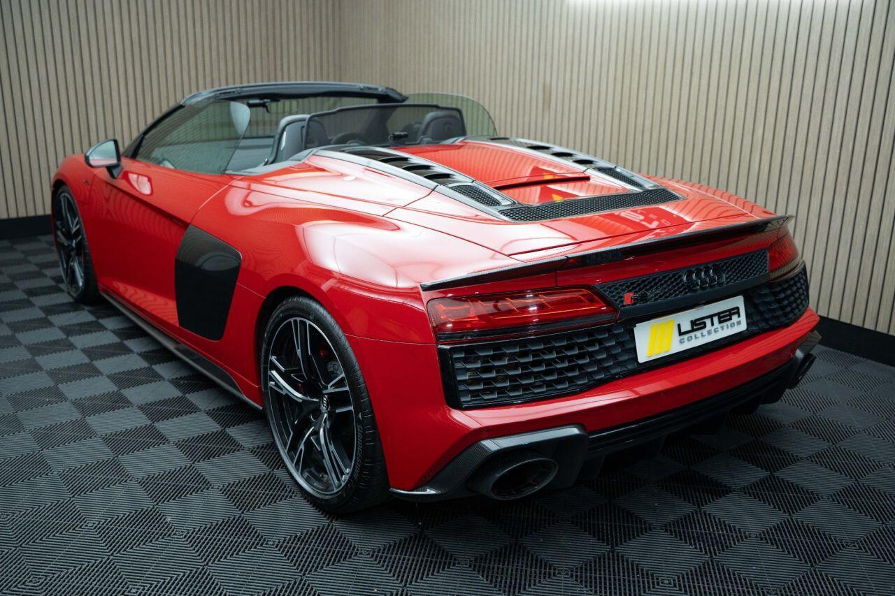 Audi R8 5.2 FSI V10 Performance Carbon Black Spyder 2dr Petrol S Tronic quattro Euro 6 (s/s) (620 ps) LOW RATE FINANCE +12 MONTH WARRANTY