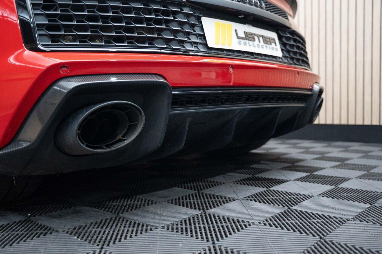 Audi R8 5.2 FSI V10 Performance Carbon Black Spyder 2dr Petrol S Tronic quattro Euro 6 (s/s) (620 ps) LOW RATE FINANCE +12 MONTH WARRANTY