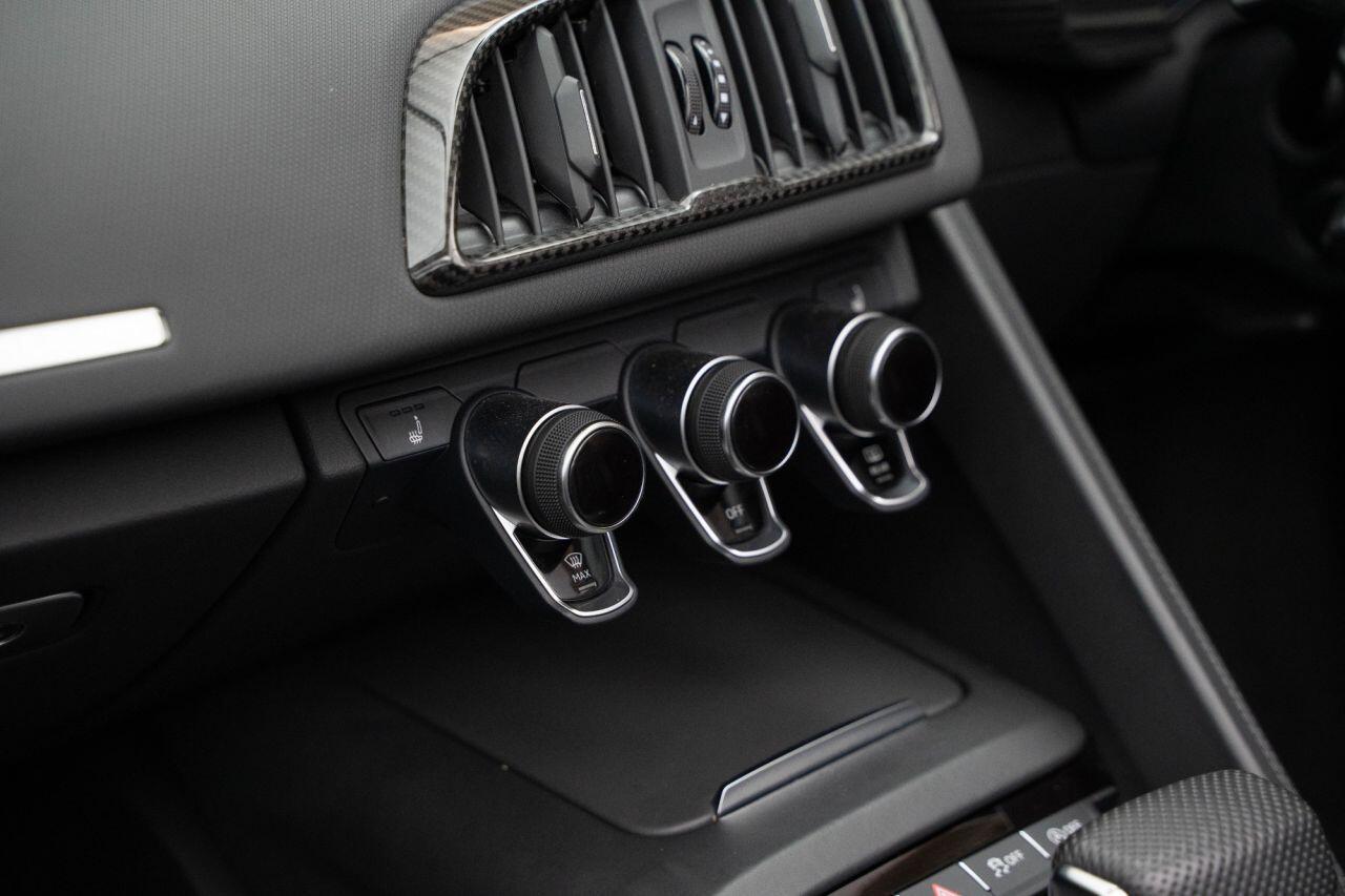 Audi R8 5.2 FSI V10 Performance Carbon Black Spyder 2dr Petrol S Tronic quattro Euro 6 (s/s) (620 ps) LOW RATE FINANCE +12 MONTH WARRANTY