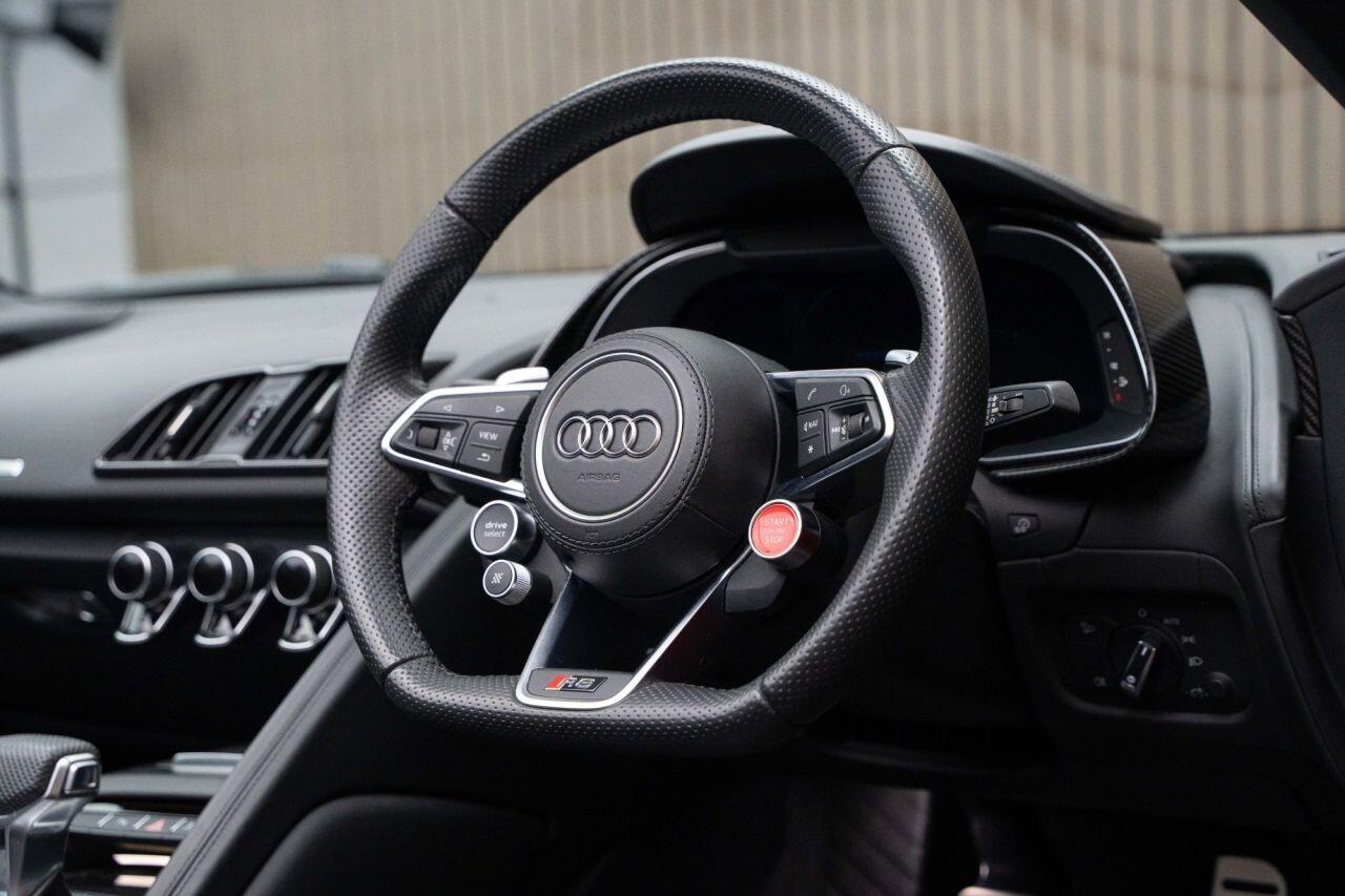 Audi R8 5.2 FSI V10 Performance Carbon Black Spyder 2dr Petrol S Tronic quattro Euro 6 (s/s) (620 ps) LOW RATE FINANCE +12 MONTH WARRANTY