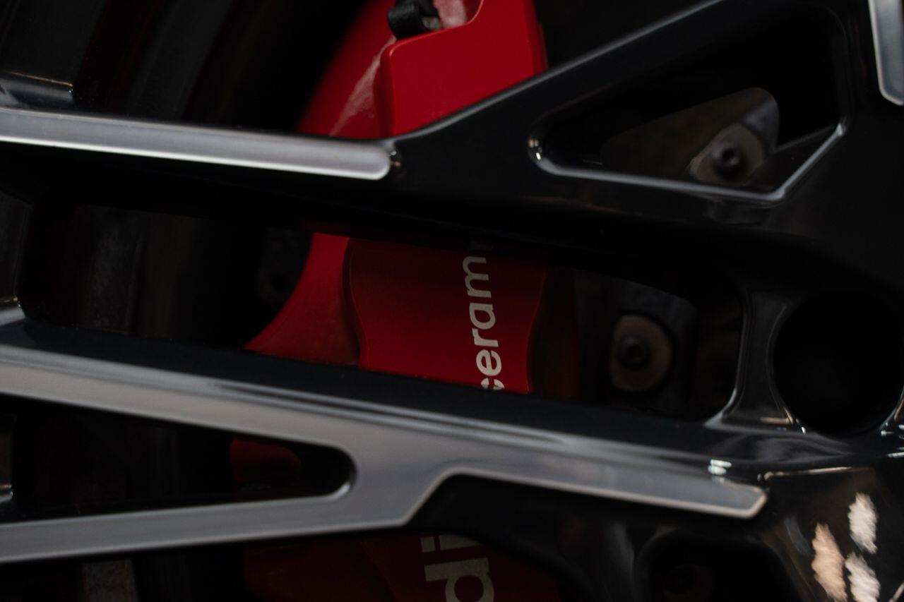 Audi R8 5.2 FSI V10 Performance Carbon Black Spyder 2dr Petrol S Tronic quattro Euro 6 (s/s) (620 ps) LOW RATE FINANCE +12 MONTH WARRANTY