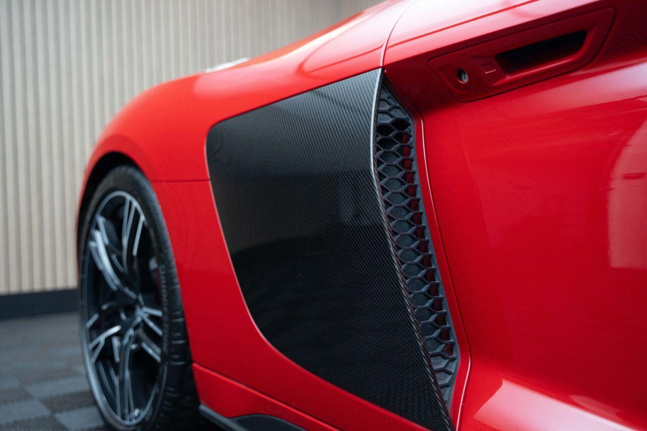 Audi R8 5.2 FSI V10 Performance Carbon Black Spyder 2dr Petrol S Tronic quattro Euro 6 (s/s) (620 ps) LOW RATE FINANCE +12 MONTH WARRANTY