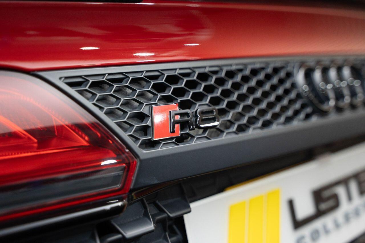 Audi R8 5.2 FSI V10 Performance Carbon Black Spyder 2dr Petrol S Tronic quattro Euro 6 (s/s) (620 ps) LOW RATE FINANCE +12 MONTH WARRANTY
