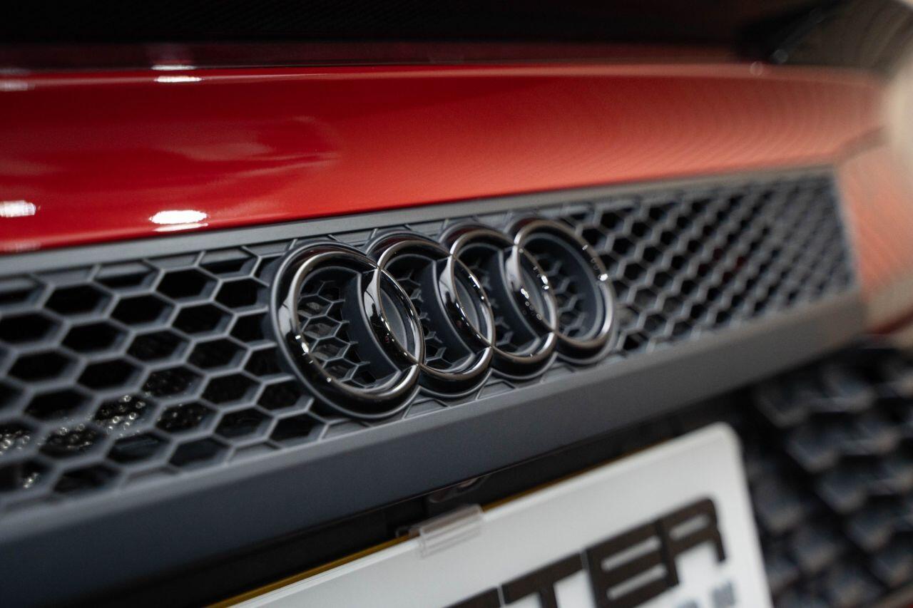 Audi R8 5.2 FSI V10 Performance Carbon Black Spyder 2dr Petrol S Tronic quattro Euro 6 (s/s) (620 ps) LOW RATE FINANCE +12 MONTH WARRANTY