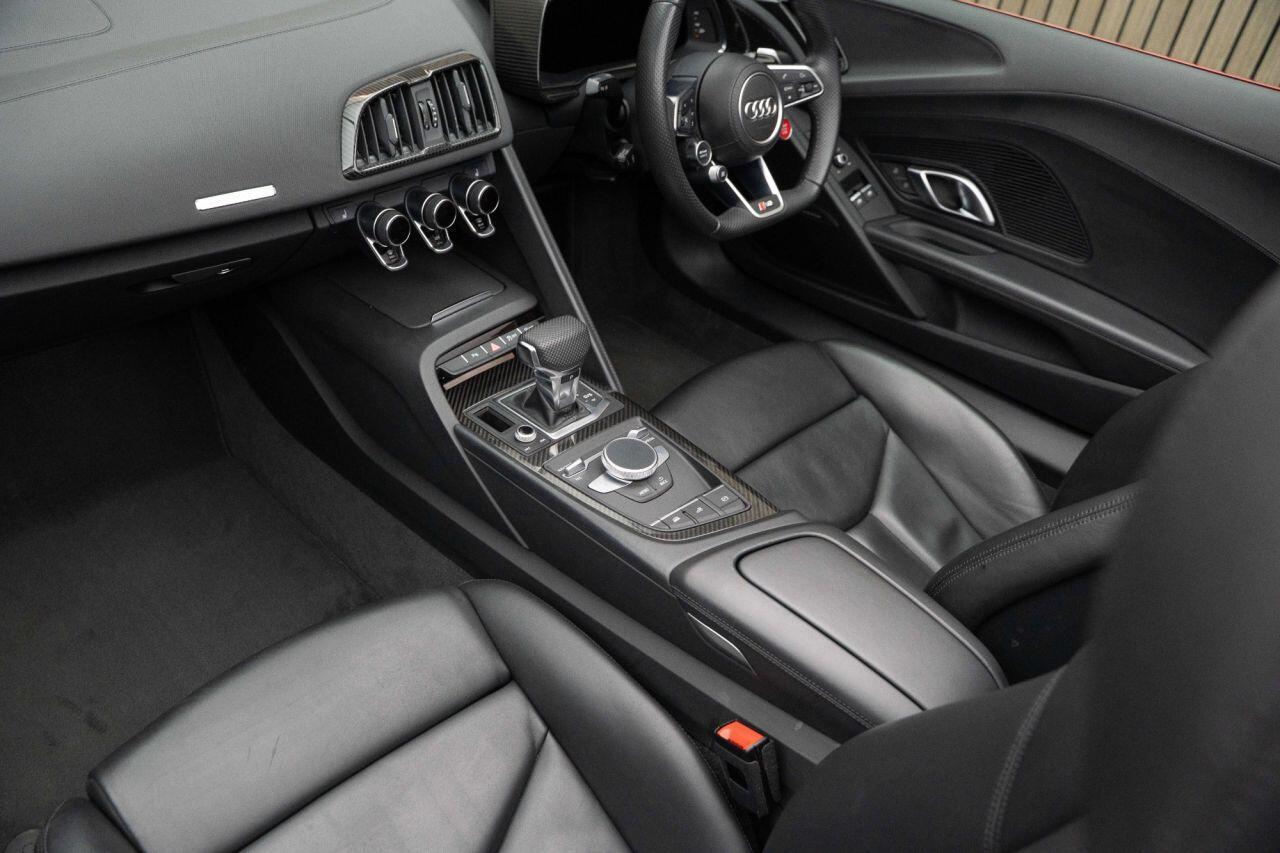 Audi R8 5.2 FSI V10 Performance Carbon Black Spyder 2dr Petrol S Tronic quattro Euro 6 (s/s) (620 ps) LOW RATE FINANCE +12 MONTH WARRANTY