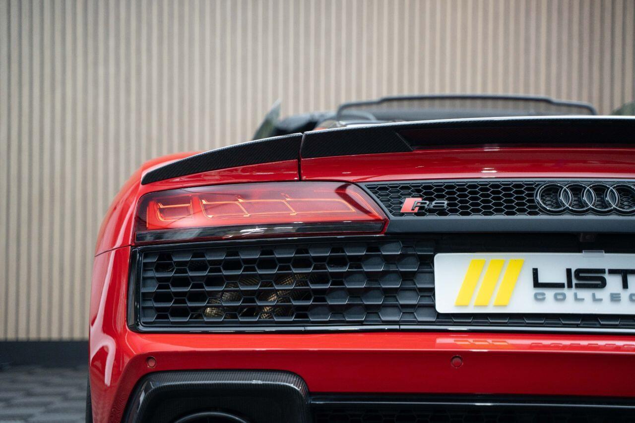 Audi R8 5.2 FSI V10 Performance Carbon Black Spyder 2dr Petrol S Tronic quattro Euro 6 (s/s) (620 ps) LOW RATE FINANCE +12 MONTH WARRANTY