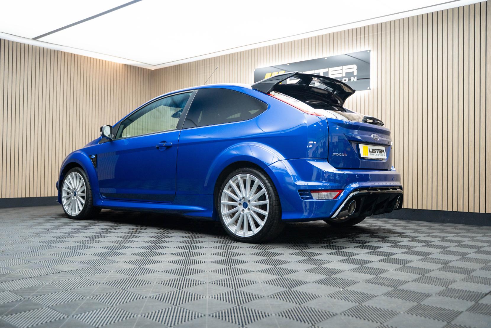 Ford Focus 2.5 RS Hatchback 3dr Petrol Manual (225 g/km, 301 bhp)