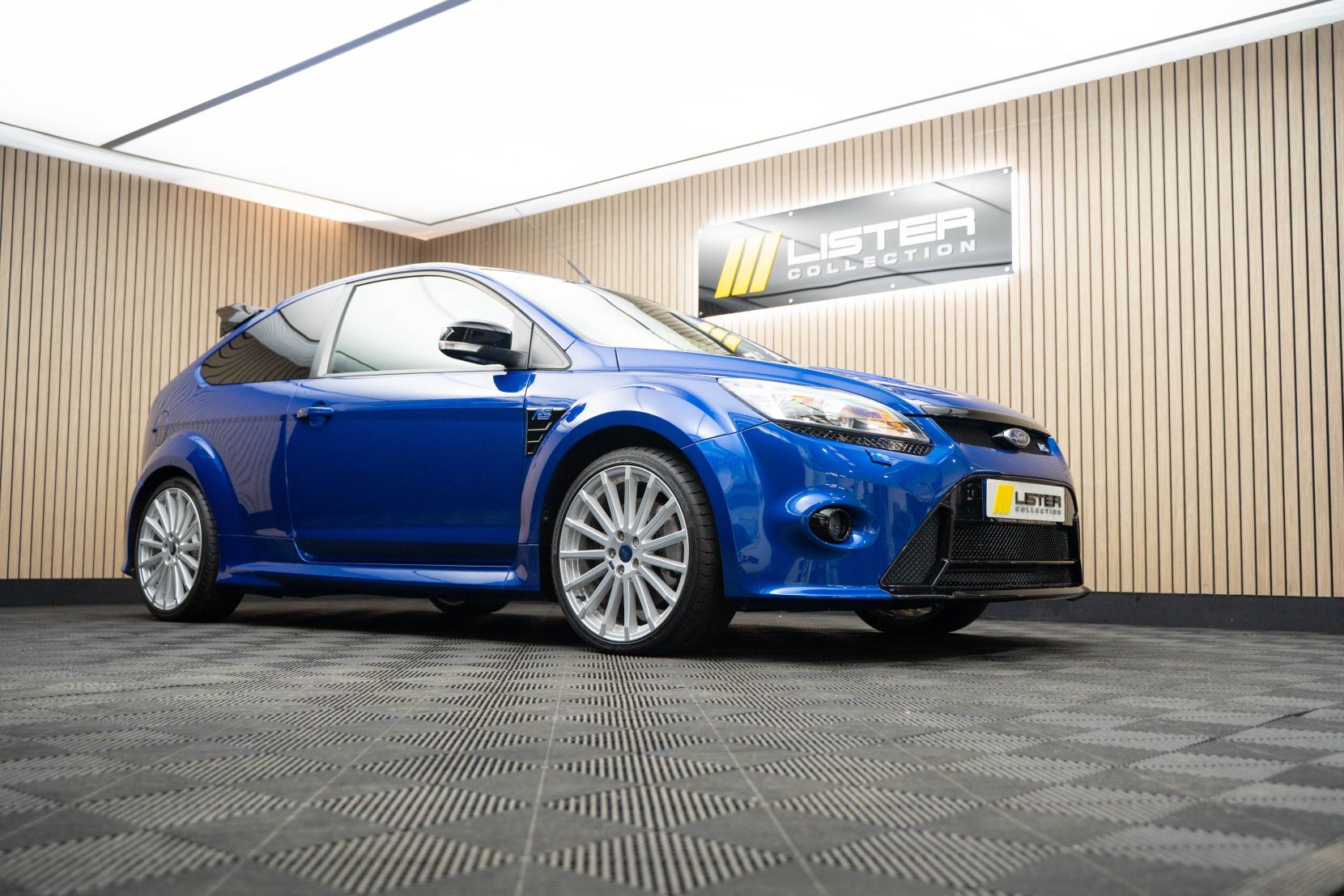 Ford Focus 2.5 RS Hatchback 3dr Petrol Manual (225 g/km, 301 bhp)