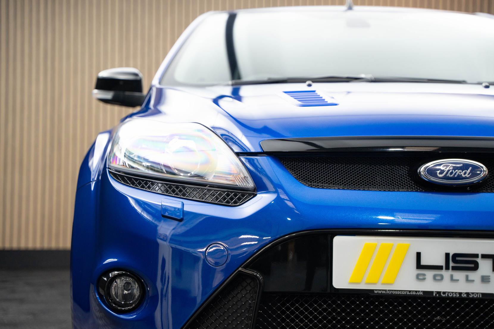 Ford Focus 2.5 RS Hatchback 3dr Petrol Manual (225 g/km, 301 bhp)