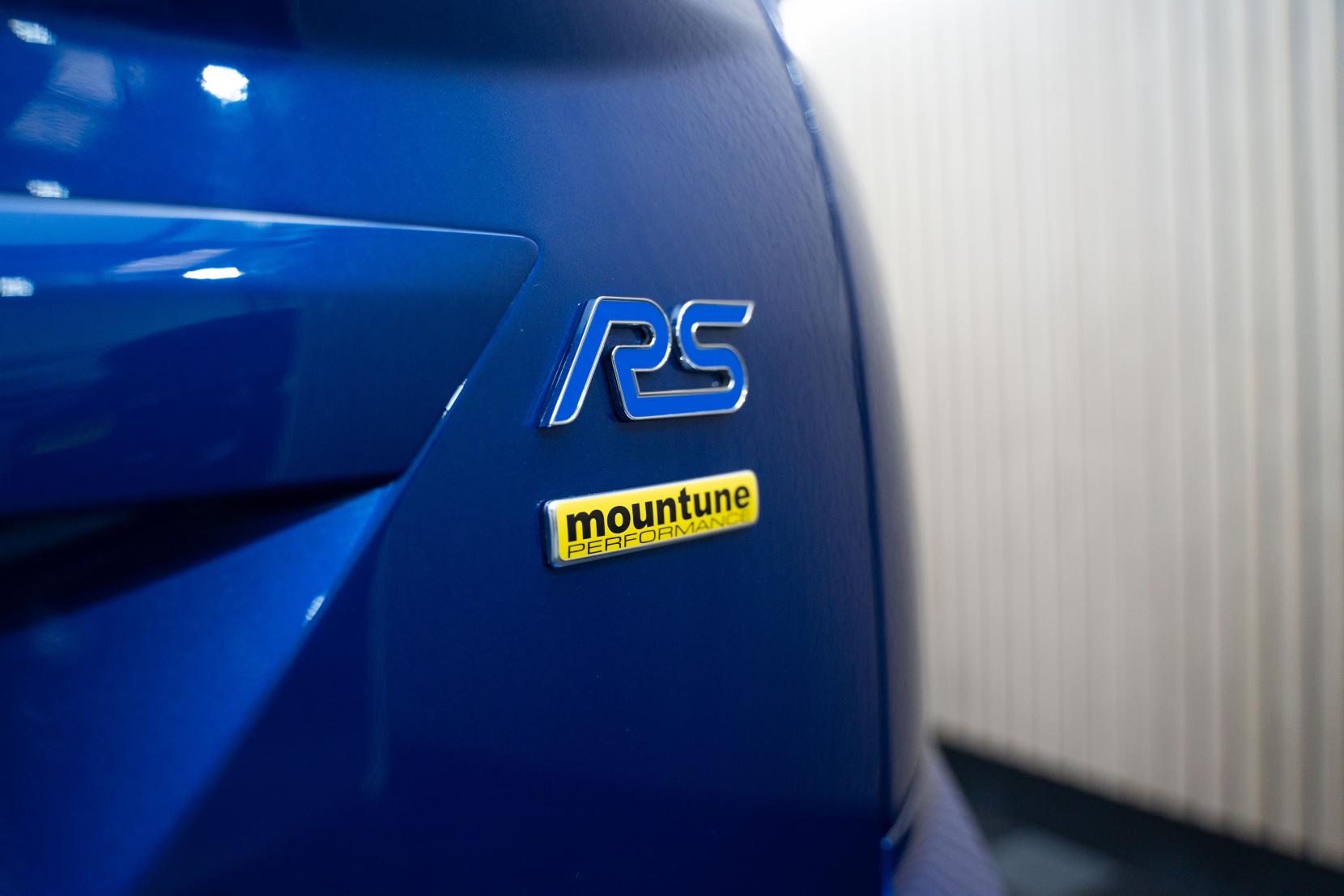 Ford Focus 2.5 RS Hatchback 3dr Petrol Manual (225 g/km, 301 bhp)