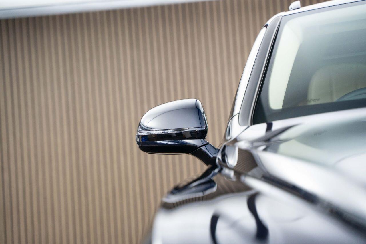 Bentley BENTAYGA 4.0 V8 SUV 5dr Petrol Auto 4WD Euro 6 (s/s) (550 ps)