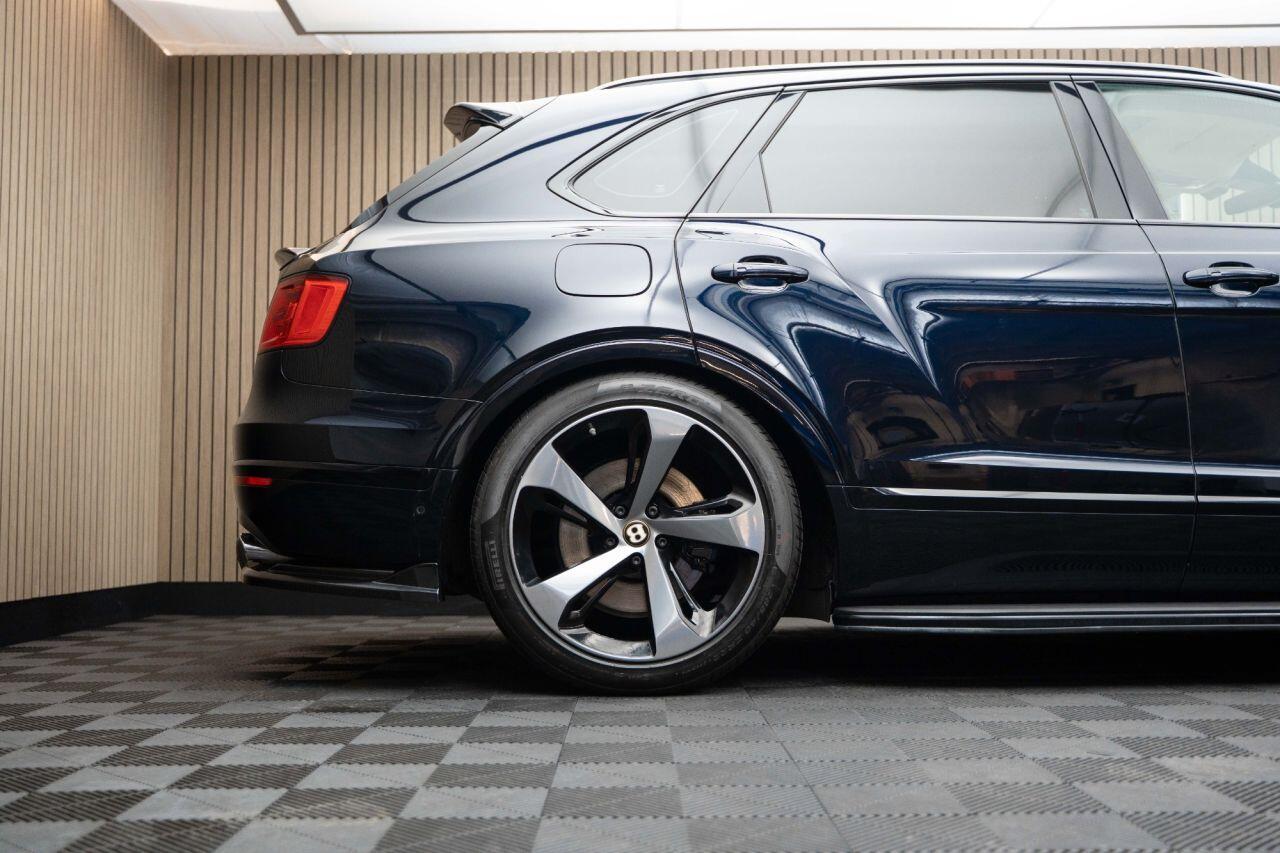 Bentley BENTAYGA 4.0 V8 SUV 5dr Petrol Auto 4WD Euro 6 (s/s) (550 ps)