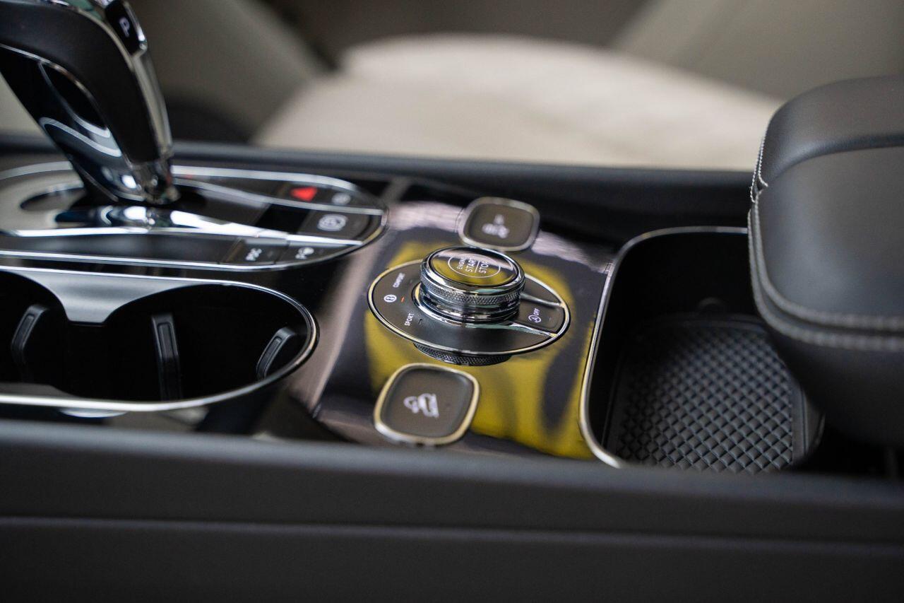 Bentley BENTAYGA 4.0 V8 SUV 5dr Petrol Auto 4WD Euro 6 (s/s) (550 ps)