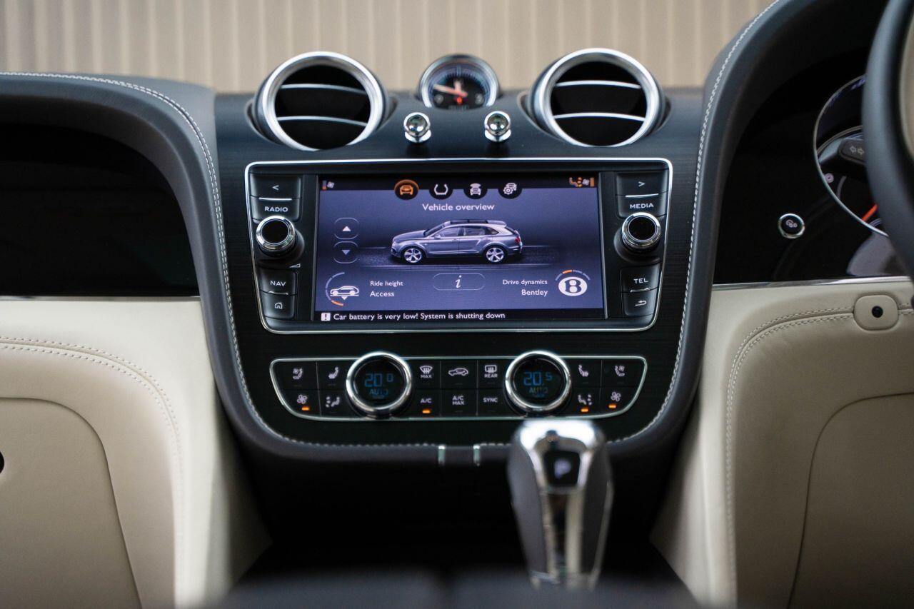 Bentley BENTAYGA 4.0 V8 SUV 5dr Petrol Auto 4WD Euro 6 (s/s) (550 ps)