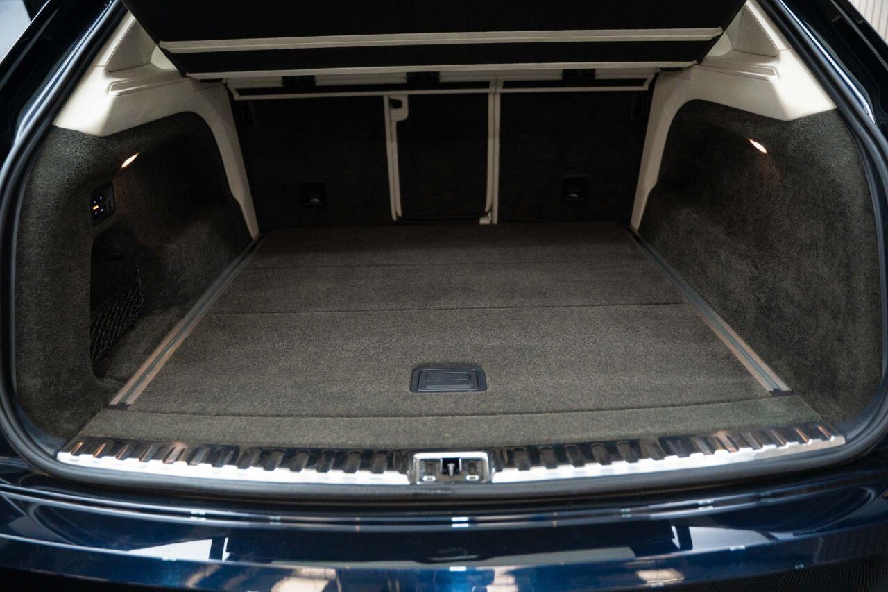 Bentley BENTAYGA 4.0 V8 SUV 5dr Petrol Auto 4WD Euro 6 (s/s) (550 ps)